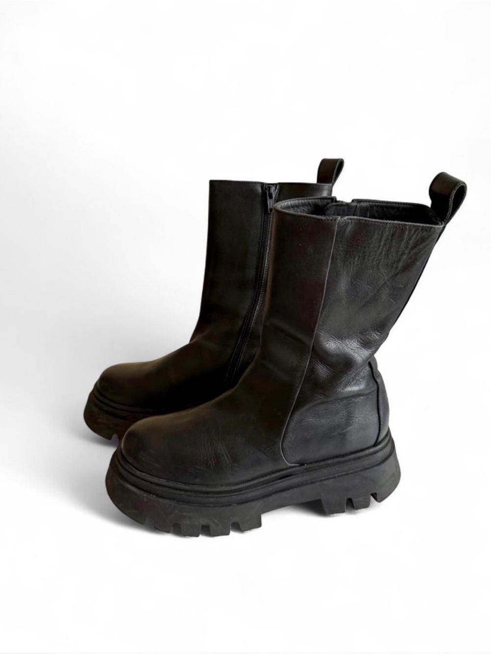🖤 Alohas Press Black Chunky Leather Boots